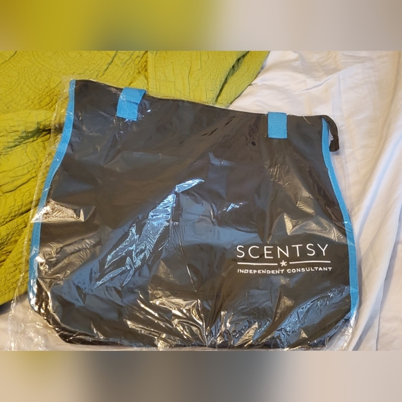 Scentsy Independent Consultant Insulated Tote Bag BNIB - Picture 1 of 7